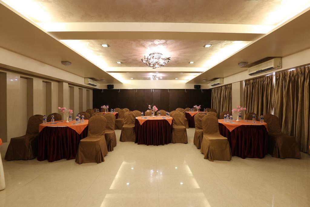 Hotel Silver Inn Mumbai Dış mekan fotoğraf