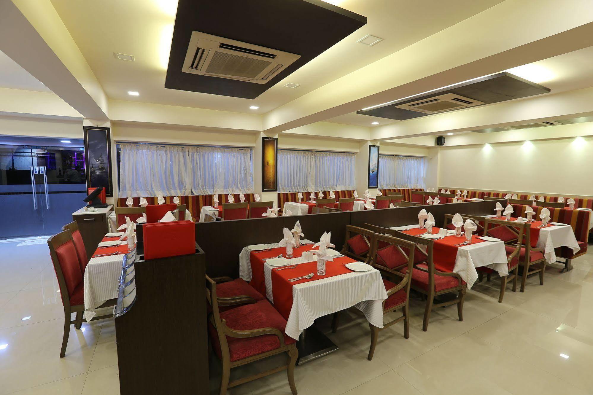 Hotel Silver Inn Mumbai Dış mekan fotoğraf