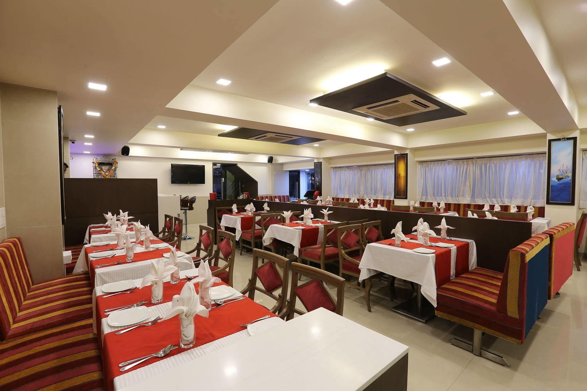 Hotel Silver Inn Mumbai Dış mekan fotoğraf