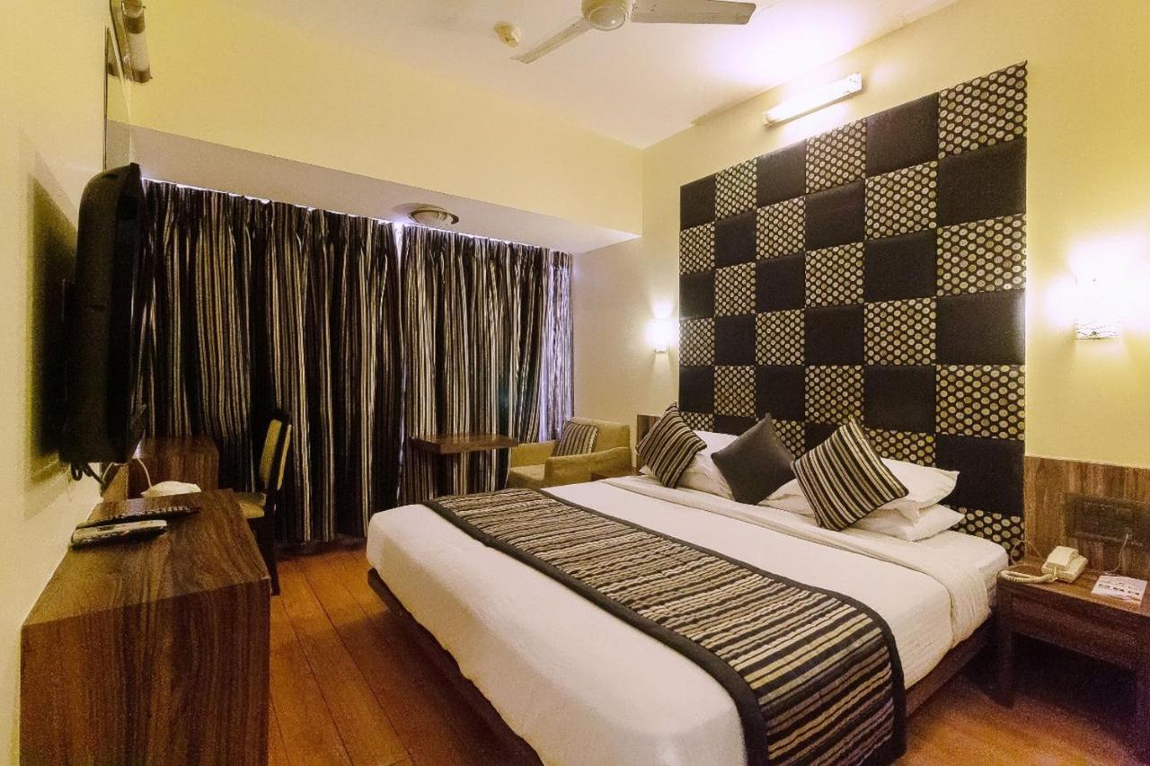 Hotel Silver Inn Mumbai Dış mekan fotoğraf