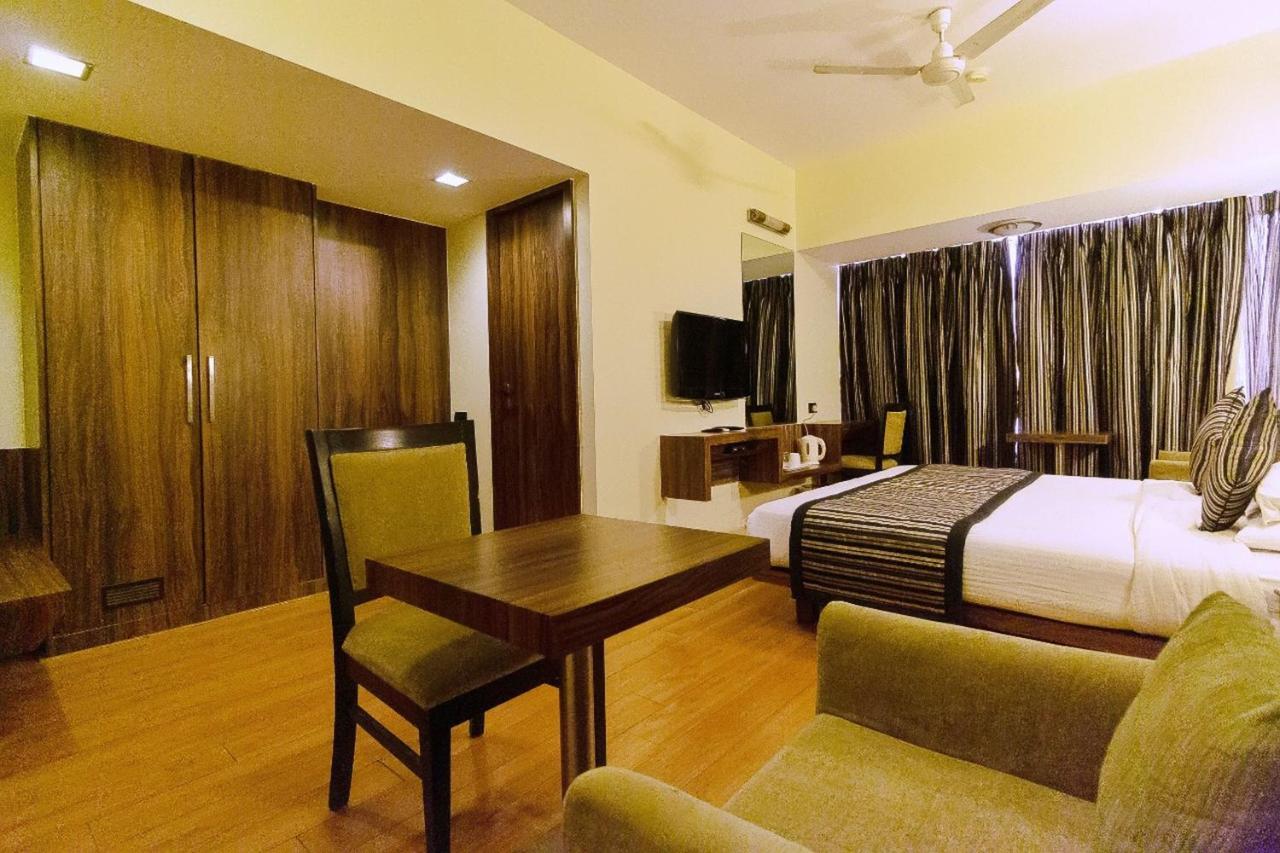 Hotel Silver Inn Mumbai Dış mekan fotoğraf