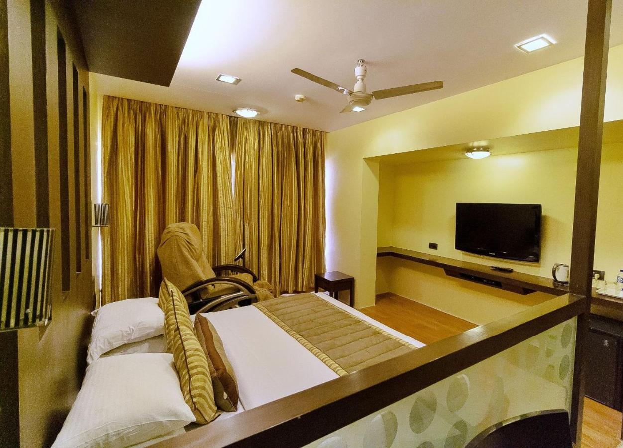 Hotel Silver Inn Mumbai Dış mekan fotoğraf